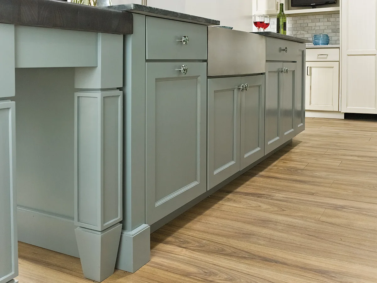 5 Reasons to Make Your Blue Shaker Kitchen Vision a Reality - Wellborn  Forest, image size:1200x901